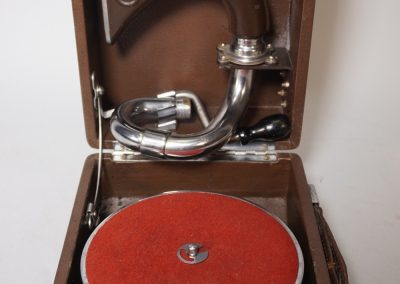 1940 Orosz Hadi Gramofon - 81b31a0f 4666 4757 992a 4833a815e87a